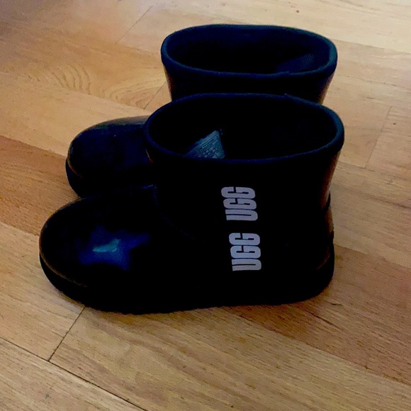 Boots - Picture 2 of 4